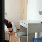 Mirage Collective Апартамент *