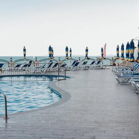 55 Perla Collective Nessebar